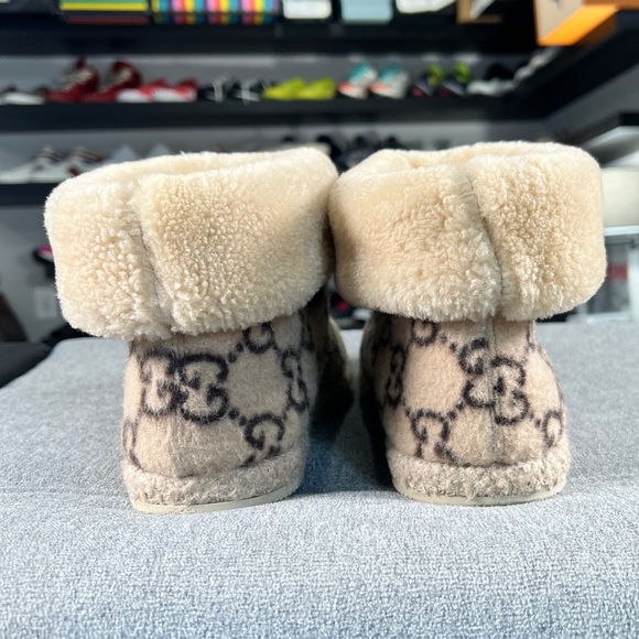 🍨GUCCI FRÍA HORSEBIT ANKLE BOOT🍨 - Picture 3 of 12